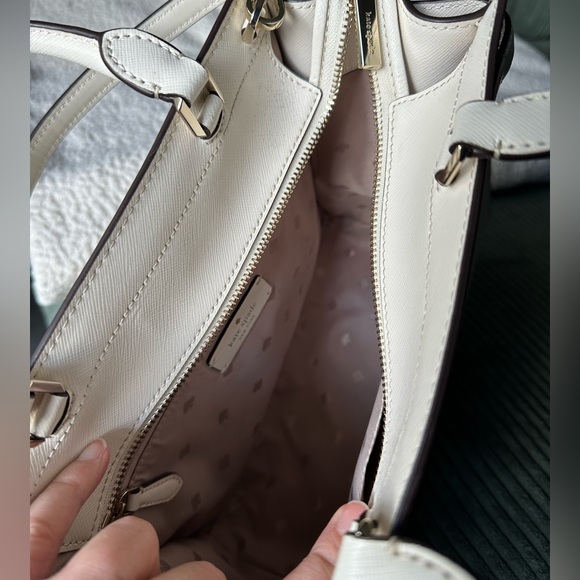 Cream Crossbody Tote Bag - Picture 8 of 8